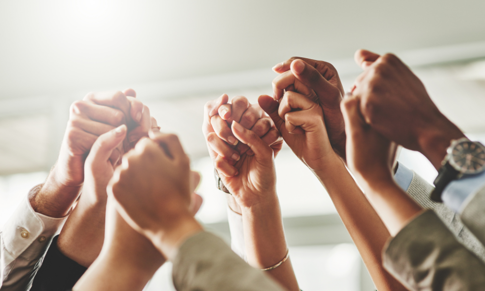 DIGIT heeft een begeleidingstraject ontwikkeld om scholen te helpen bij het verankeren van digitale geletterdheid binnen jouw school.